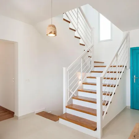 Lucitimo - Modern 3 Bedroom - Perfect For Families - Well Furnished Interior Villa Playa Blanca (Lanzarote)